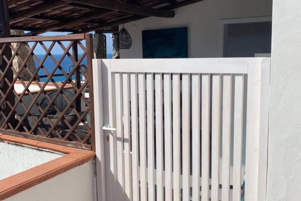 פרגליה Boutique Apartment With Beach Within Walking Distance, Near Tropea מראה חיצוני תמונה