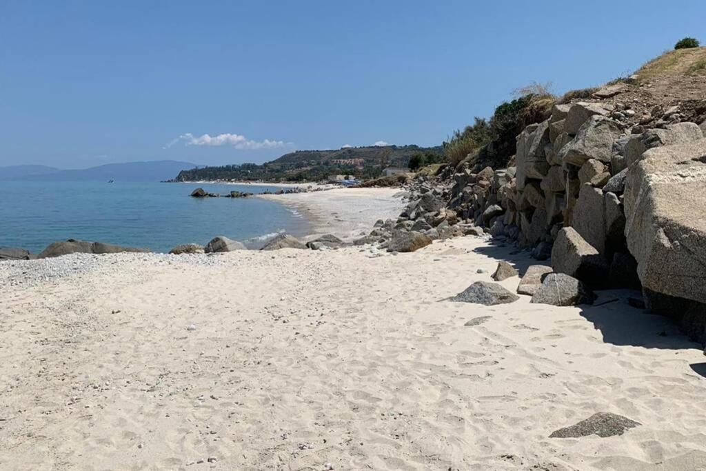 פרגליה Boutique Apartment With Beach Within Walking Distance, Near Tropea מראה חיצוני תמונה