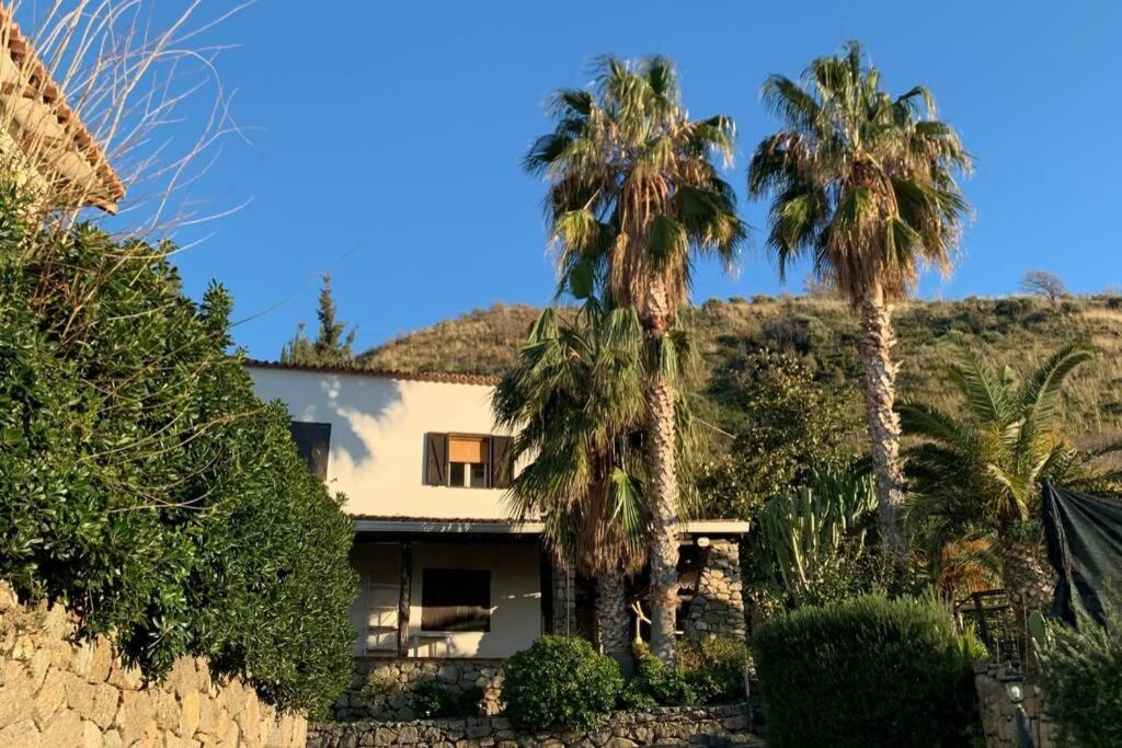 פרגליה Boutique Apartment With Beach Within Walking Distance, Near Tropea מראה חיצוני תמונה