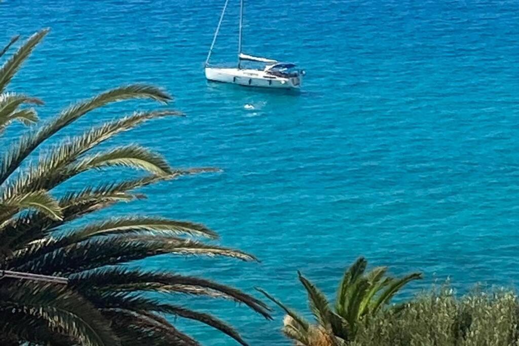 פרגליה Boutique Apartment With Beach Within Walking Distance, Near Tropea מראה חיצוני תמונה